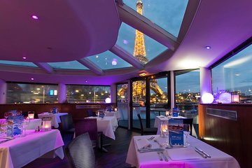 Save 5.45%! NEW on Viator! Romantic Dinner Cruise with Rooftop and Live Singer